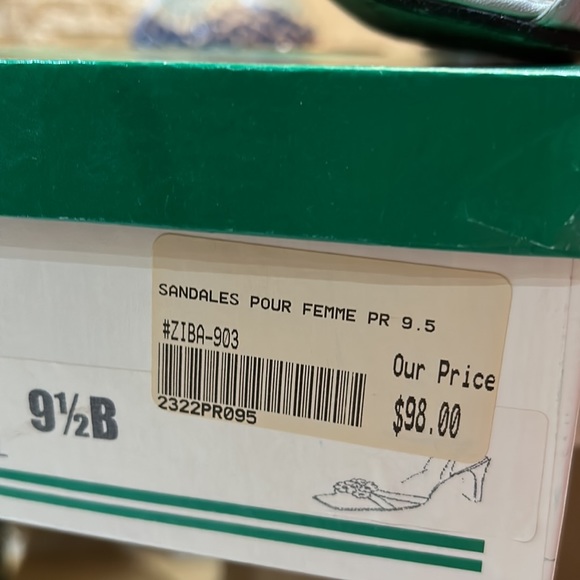 Sacha London 9.5B silver wedding or part heels - Picture 10 of 10